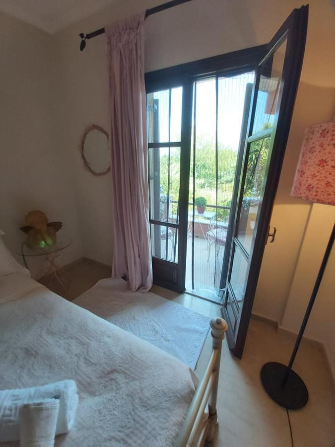 Eugenia Apartment Perama  Extérieur photo
